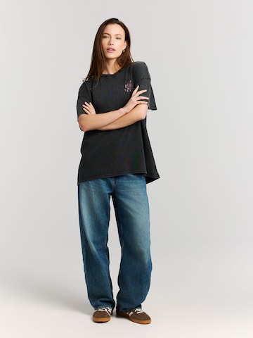 PROTEST Shirt 'PRTBowler' in Zwart