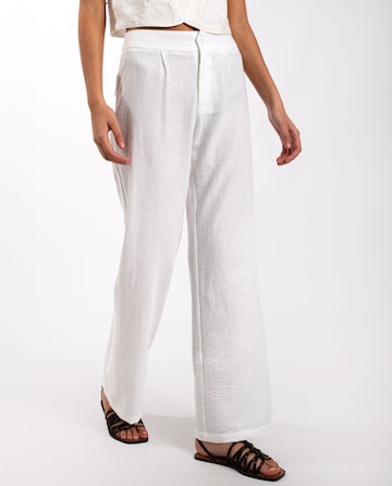 Loosefit Pantalon à plis THE-ARE en blanc : devant