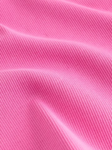 Next Shirt in Pink