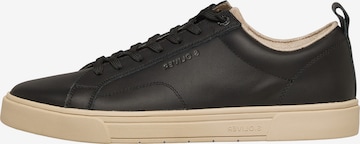 s.Oliver Sneakers in Black: front