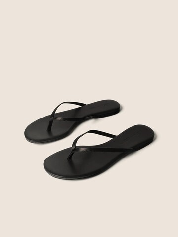 L37 HANDMADE SHOES Teenslipper 'WRITTEN IN THE SAND' in Zwart