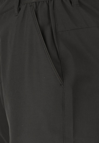 Whistler Regular Shorts 'Barrie' in Schwarz