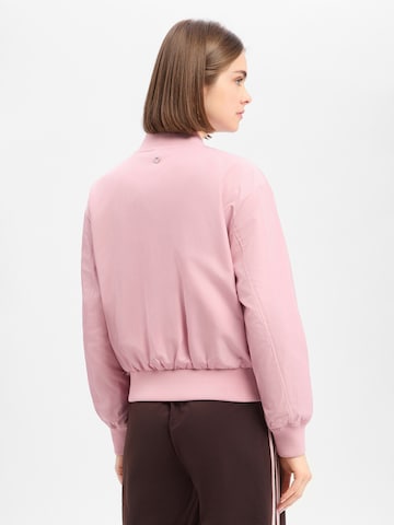Marie Lund Between-season jacket in Pink