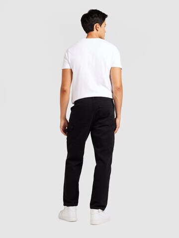 Redefined Rebel Regular Hose in Schwarz