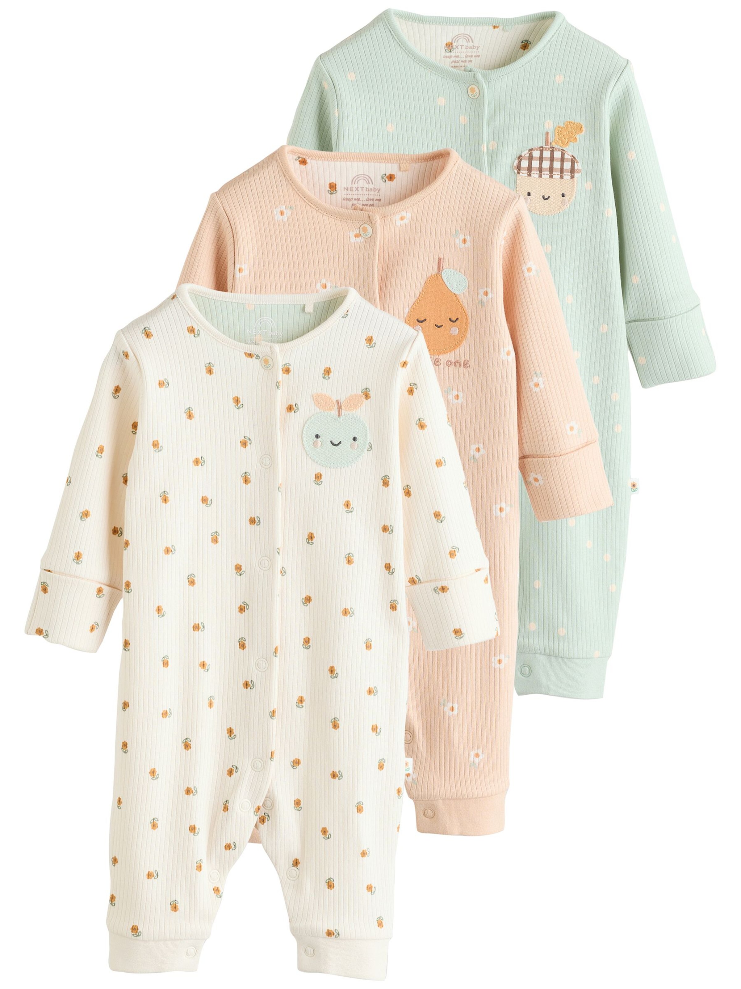 Pijamale de la Next pe bej: față