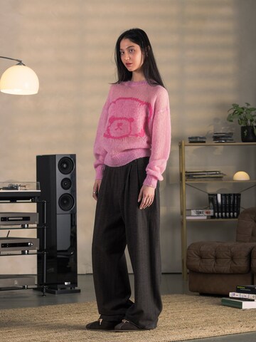 ENRAGE Oversized trui 'LOOSE KNIT' in Roze