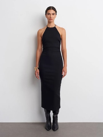 Dilvin Dress in Black: front