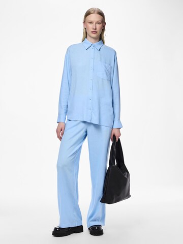 PIECES Wide Leg Hose 'PCPia' in Blau