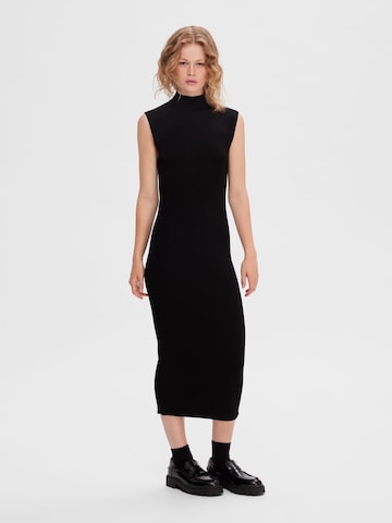 SELECTED FEMME Knitted dress 'Caro' in Black