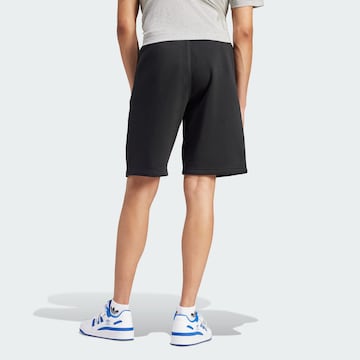 ADIDAS ORIGINALS Regular Shorts 'Trefoil Essentials' in Schwarz