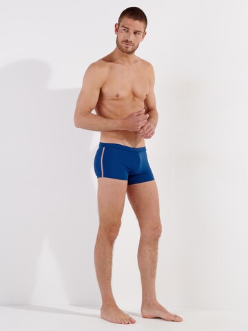 Shorts de bain ' Nautical Cup ' HOM en bleu : devant