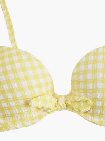 Koton T-shirt Bikinitop in Geel