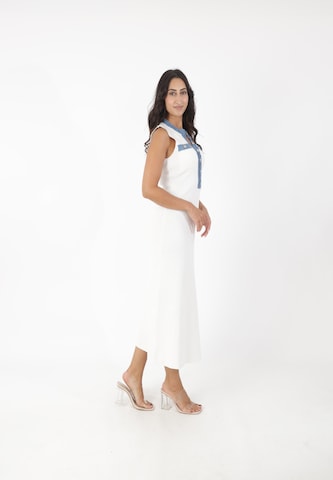 Abito in maglia di Elara in bianco