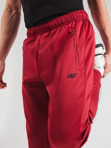 Effilé Pantalon de sport 'FNK' 4F en rouge