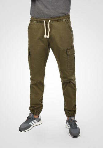 INDICODE JEANS Regular Cargo Pants in Green: front