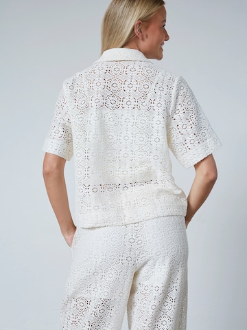 SISTERS POINT Bluse 'ELSIA' in Beige