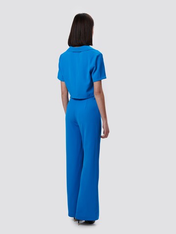Blazer di Influencer in blu