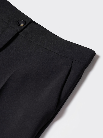 MANGO Szeroka nogawka Spodnie w kant 'Simon' w kolorze czarny