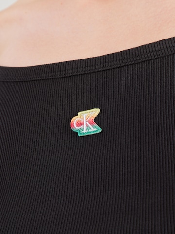 Calvin Klein Jeans Top 'PRIDE' w kolorze czarny