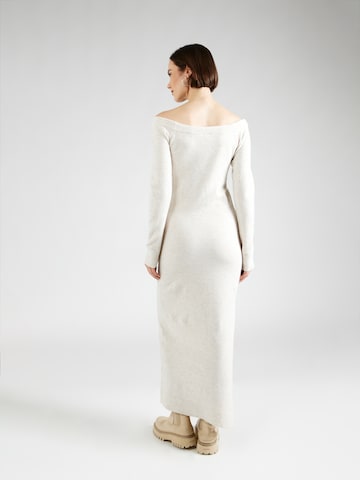 WEEKDAY Πλεκτό φόρεμα 'Lollo' σε λευκό