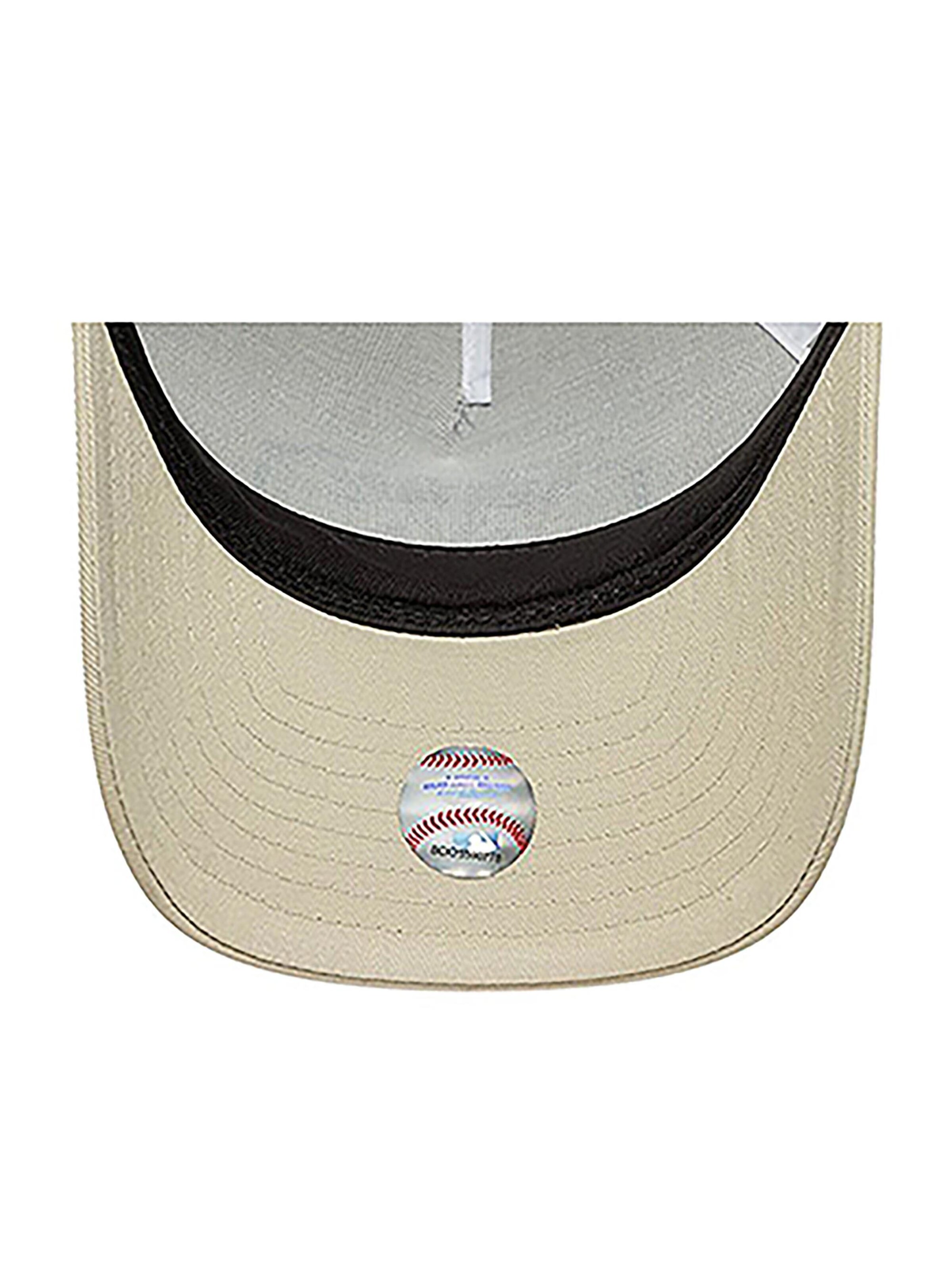NEW ERA Cap '9FORTY Trucker Cap MLB New York Yankees Patch' in Beige