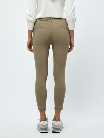 Coupe slim Pantalon 'Carma' minus en gris