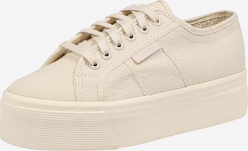 Baskets basses SUPERGA en beige : devant