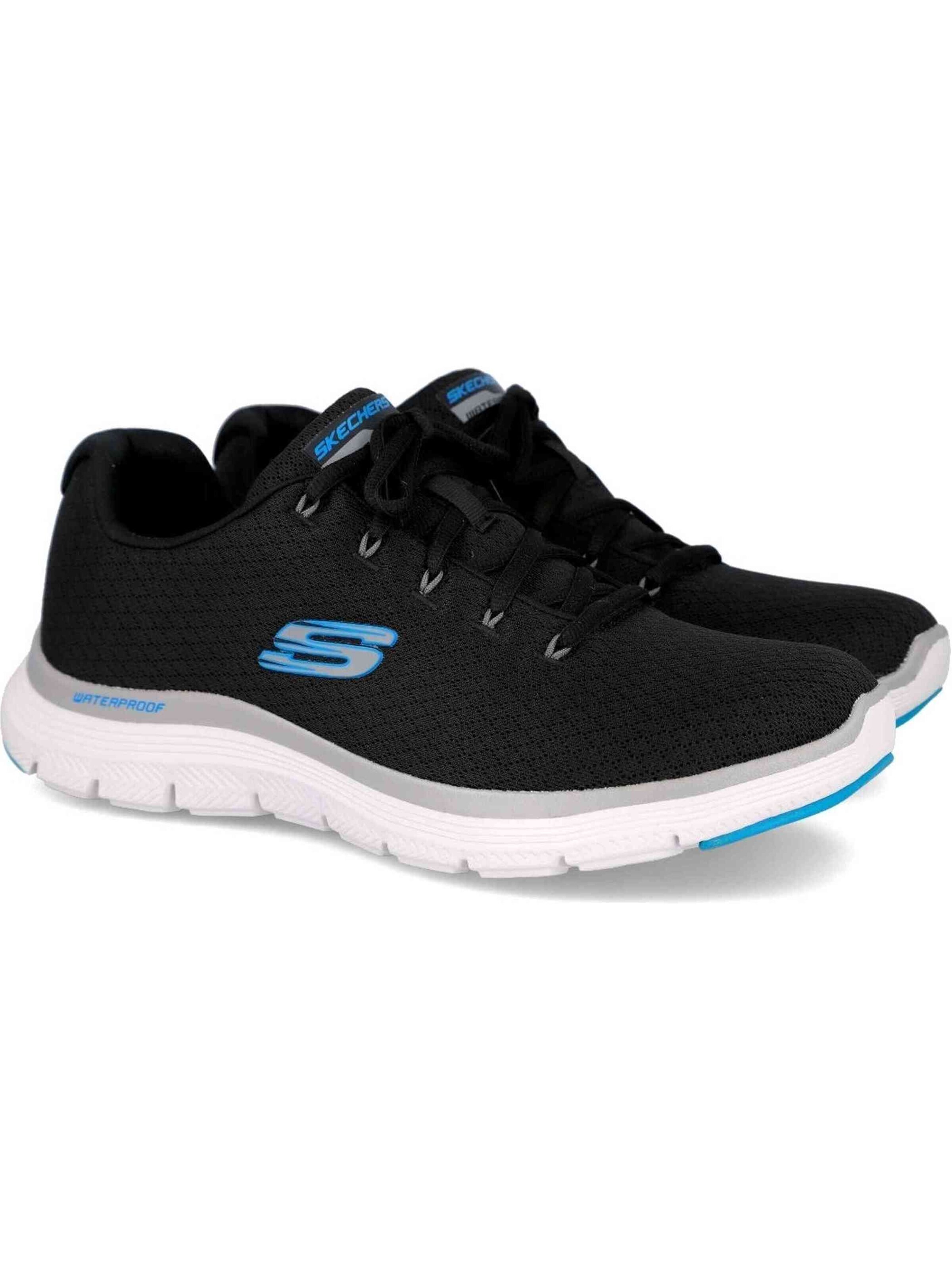 Scarpa da corsa '070-264602' di SKECHERS in nero