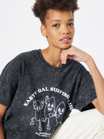 Nasty Gal T-Shirt in Grau