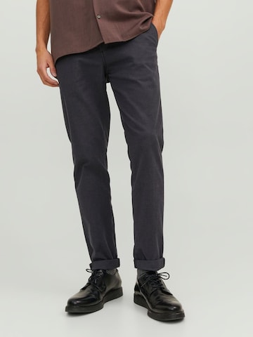 JACK & JONES Slim fit Chino trousers in Black: front