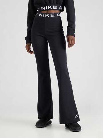 Nike Sportswear Flared Leggings in Black: front