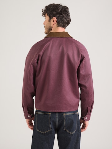 Abercrombie & Fitch - Chaqueta de entretiempo en rojo