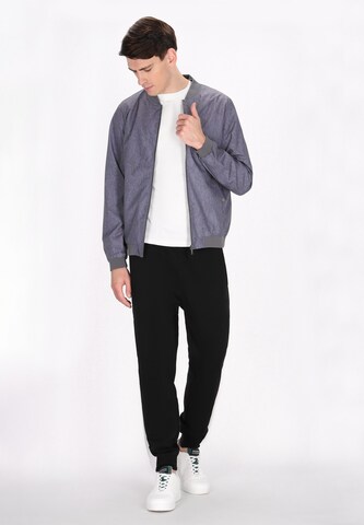 Mo ATHLSR Jacke in Grau