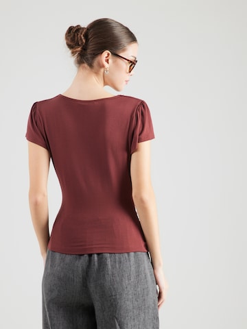 Tricou 'Lena' de la ABOUT YOU pe maro
