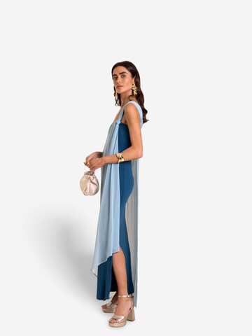 THE-ARE - Vestido de noche en azul