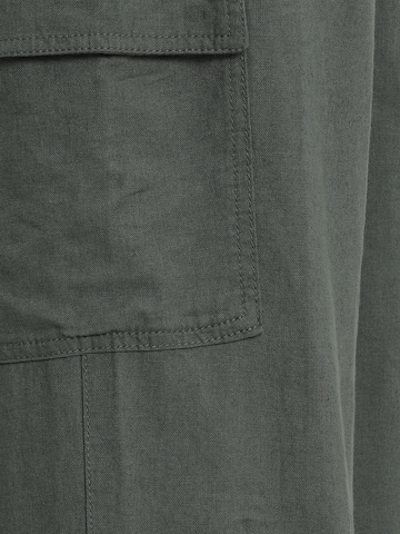 Loosefit Pantalon cargo Gap Tall en vert