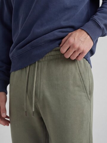Antargo Regular Pants 'Jogginghose' in Green