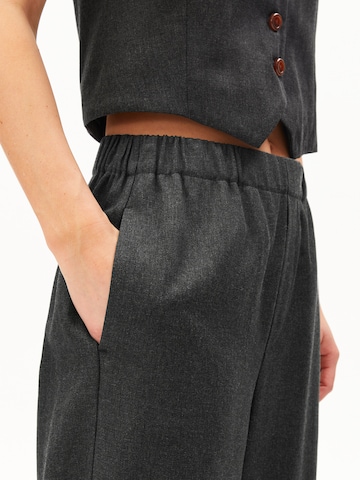 ARMEDANGELS Wide leg Broek in Grijs
