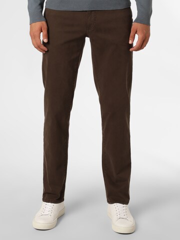 BRAX Regular Broek 'Cadiz' in Bruin: voorkant