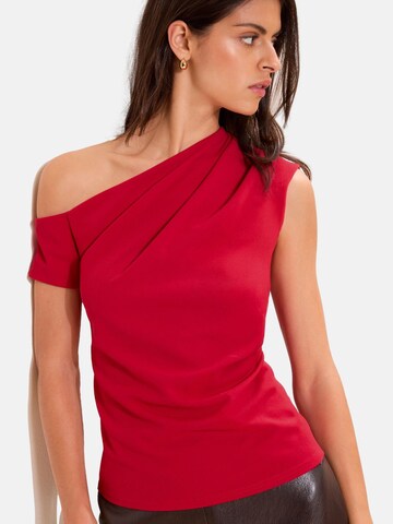 Lipsy Top in Red: front