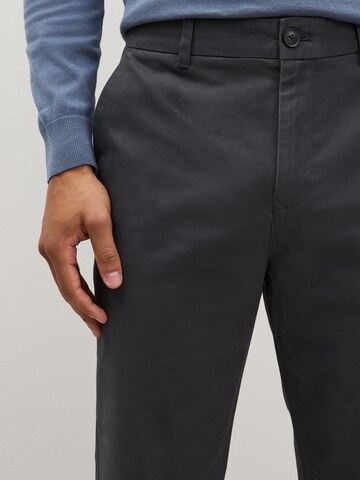 regular Pantaloni chino di Next in grigio