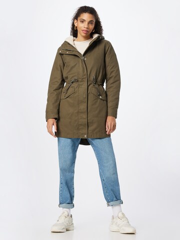 QS - Parka de inverno em verde