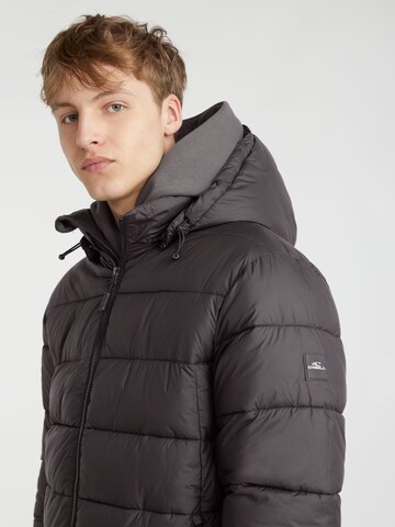 Veste mi-saison 'Puffer' O'NEILL en noir