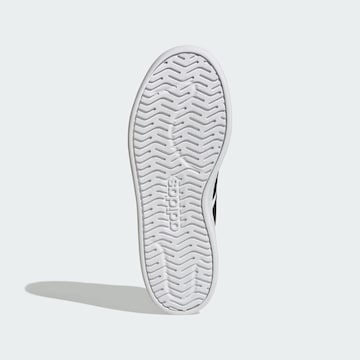 ADIDAS SPORTSWEAR Trampki niskie 'Streettalk Bold' w kolorze biały