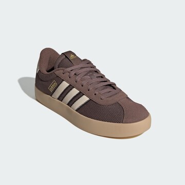 Sneaker bassa 'VL Court 3.0' di ADIDAS SPORTSWEAR in marrone