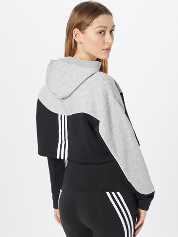 ADIDAS SPORTSWEAR Urheilullinen collegepaita värissä musta