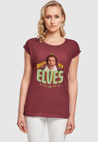 ABSOLUTE CULT Shirt 'Elf - Raised By Elves' in Rood: voorkant