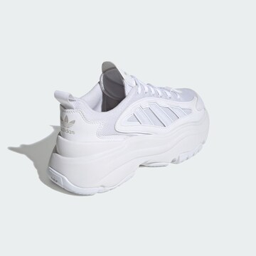 Baskets basses 'Ozgaia' ADIDAS ORIGINALS en blanc