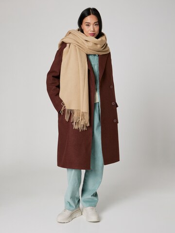 ABOUT YOU x Alvaro Soler Between-seasons coat 'Ilja' in Brown