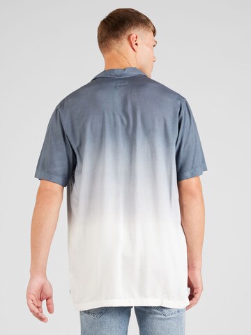 QS - Regular Fit Camisa em branco